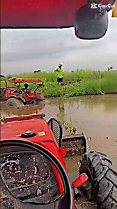 🚜🔰🚸🎊#Trator #automobile #អេមណាស់មេៗ #ឡានចាស់សុំរាប់អានផងមេៗ