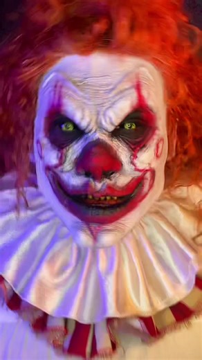 Halloween Clown Makeup Tutorial | Scary Pennywise Look