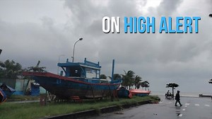 Over the weekend, torrential rain from Typhoon No. 12 battered central Vietnam, causing landslides and widespread flooding. Authorities remain on high alert as heavy rain is forecast to continue through to October 28 | Việt Nam News