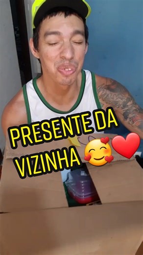 Presentes Surpresas de Uma Vizinha Bondosa