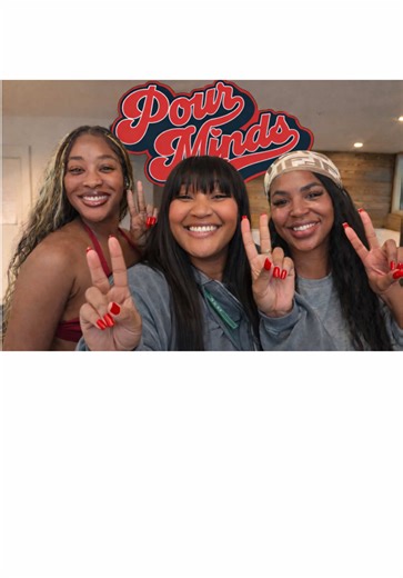 Came to Atlanta last weekend to get the beautiful girls of @Pour Minds Podcast in some Essential Grillz! What an amazing experience ! Grillz reveal coming soon ! 🤩🔥