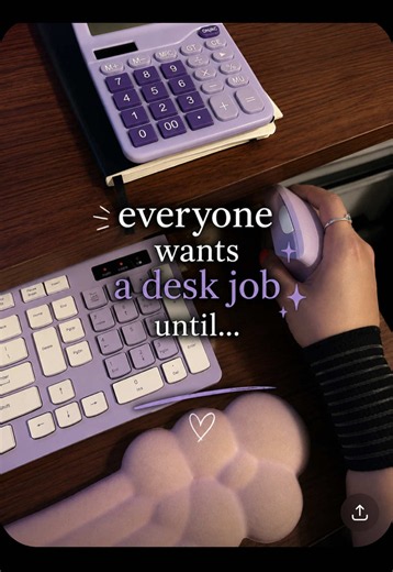 Carpal Tunnel from Desk Jobs: Symptoms, Prevention, Relief