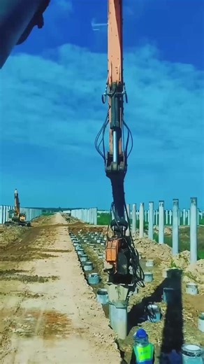 Workshop such as fabrication, assembly, repair, and testing with precision. and safety systems that allow workers and trainees to perform operations. #workshop #technology #diy #technique #steelwork #welding Wo1a.7005 | Work 293M