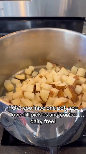 Creamy. Tangy. Cozy. This vegan dill pickle chowder has no business being this good. If you love pickles, this one’s for you. Full recipe on the blog: rabbitandwolves.com #VeganSoup #PickleTok #DillPickleLovers #VeganComfortFood #SoupSeason
