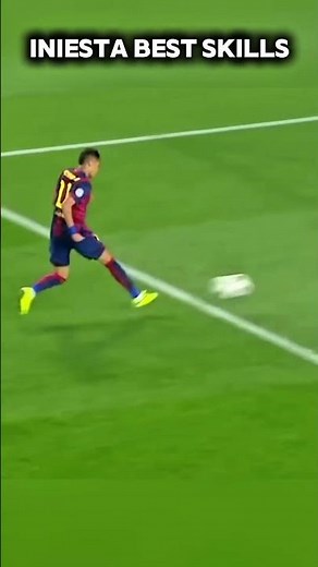 Why Defenders Couldn't Stop Iniesta #midfield #legend #technique