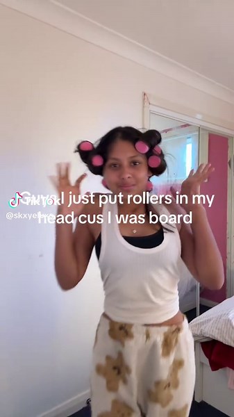 What to Expect When Using Rollers on Your Hair