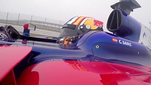 The art of cornering in a F1 car