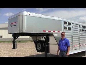 Kiefer 28' Deluxe II Livestock Trailer