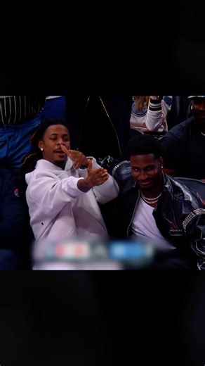 Ja Morant brought his celly 😭