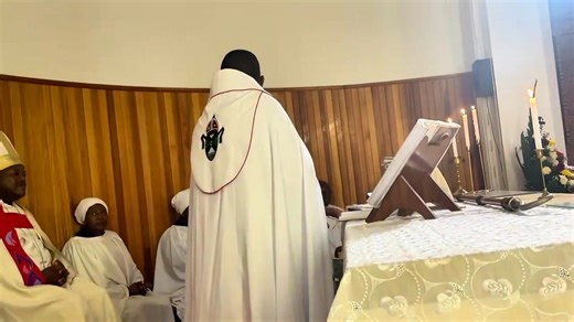 “This is my Son, whom I love; with him I am well pleased.” The Diocese of Manicaland today on the day Baptism of Our Lord, was privileged to host important guests, firstly for the 7am Mass at the Cathedral of St John the Baptist. They proceeded to visiting the Parish of Mufudziwakanaka in Dangamvura to inspect the construction of a school project that are being undertaken there. They also visited the St Agnes Parish in Chikanga to inspect double story construction project. The deck has just been