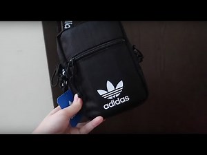 WHAT FITS IN my Adidas OriginalsFestival Crossbody Bag