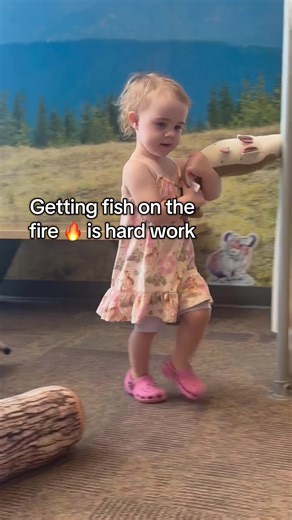 she loves playing with the interactive features at Denver children's Museum #toddlersoftiktok #toddlerfun #toddlertok