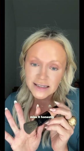 Warm Matte Powder Dispenser - Science of Pretty