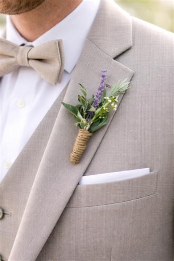 Lavender Boutonniere for Wedding Prom | Lavender Wedding Florals Flowers for Bridal Party | Wildflower Wedding Lavender Themed Groomsmen - Etsy