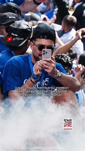 Frans Putros's cell phone was lost during his Persib convoy.