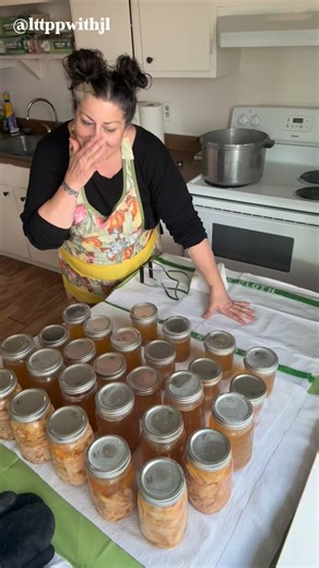 $25.00 #costcochickens #pressurecanning #canning #chickenbroth #christianhomesteaders #christianpreppers #prepping #homesteading #prepper #preparedness #prepperpantry #prepperpantrystockup #canningchicken | Leah Huffman