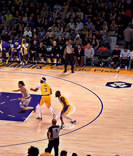 Shadow Dunk: The Art of the NBA Basketball