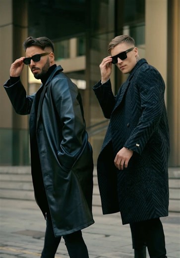 2020 😄 with my friend @Alex 🔥 #matrix #streetstyle #fashioninspiration #outfitinspo