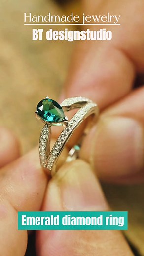 At BT design studio, a stone white gold ring set with an oval-cut Emerald (just shy of one carat,good color, no visible flaws)goes for $200#jewelry #handmade #foryou #diy #love #foryoupage #loverring