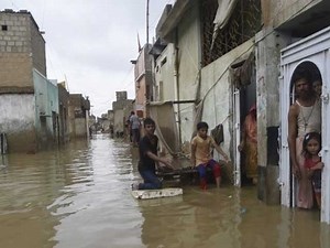 Several villages inundated as Cyclone Kyarr moves west