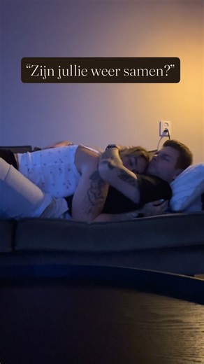 KELLY RIJSBERGEN on Instagram: "Soms groeit liefde niet door vast te houden, maar juist door ruimte te nemen 🤎 #scheiden #huwelijk #werkenvoorelkaar #onsgezin"