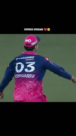 is Khiladi ka kya naam hai comment mein batao #abhisheksharma #rohitsharma #indiacricket