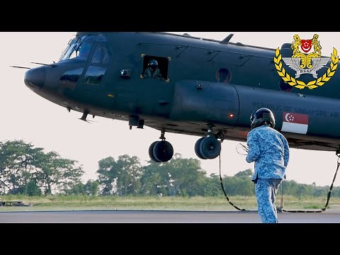 NDP 2017 - RSAF 127SQN State Flag Deployment - CH-47 Chinook