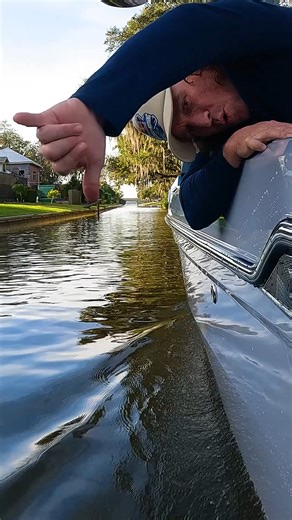 This is how summer’s supposed to feel. Find a Rule the Water tour stop near you to experience the XStar for yourself: https://www.mastercraft.com/rule-the-water-tour | MasterCraft Boat Company