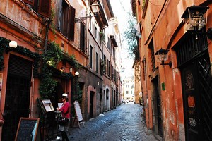 City Walk: Trastevere Walking Tour, Rome, Italy
