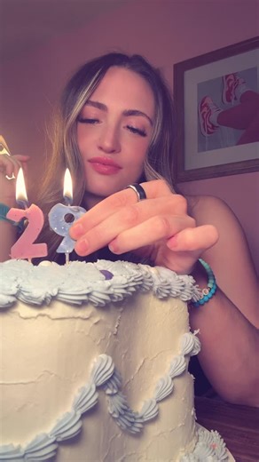 Madison Mays 💗 on Instagram: "Can’t turn back now! 🖤 • • #birthdaygirl #29 #cheers🥂"