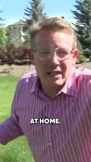 Liquid Nitrogen Garbage Can Explosion... Don’t even try this at a friend’s home! #explosion #stevespangler #liquidnitrogen | Steve Spangler