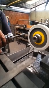 Servicio de afilado y mantenimiento de Broca Anular para el sector metalmecánico. Fabricamos brocas, fresas y módulos para necesidades especiales de corte. Para mayor información de nuestros equipos y servicios, contáctenos: Chat para WhatsApp: https://wa.link/ordief AFILASOL: Celular: 57 (317) 300 6839. / info@afilasol.com / http://afilasol.com / Bucaramanga – Colombia AFILASOL Tecnología en afilado y herramientas de corte Ofrecemos soluciones efectivas a sus necesidades especificas en el diseñ