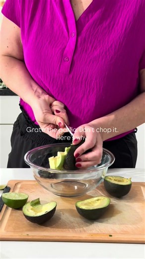 The Guacamole Trick Nobody Tells You (5 Ingredients, 5 Minutes)