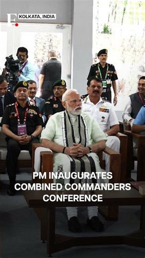 PM Modi Arrives In Kolkata, Inaugurates Combined Commanders Conference | N18G