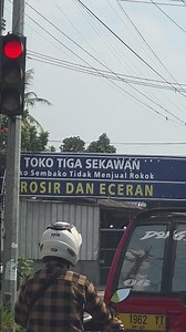 perlu di contoh, toko sembari tidak menjual rokok
