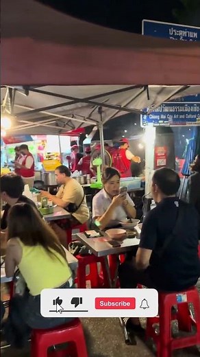 Chiang Mai Nightlife: Loi Kroh Road Walk (4K Thailand 🇹🇭)