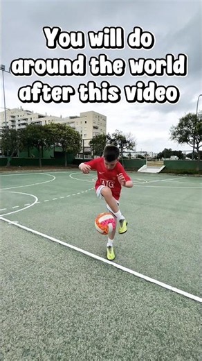 Around the world in 3 steps! ⚽️👀 #football #soccer #training #workout #ball #freestyle #skills