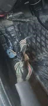 Ford Escape horn fuse and location