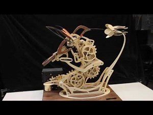 Animated Wooden Hummingbird