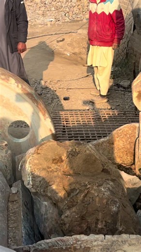 Stone Crashing ASMR: Soothing Rock Sounds Experience