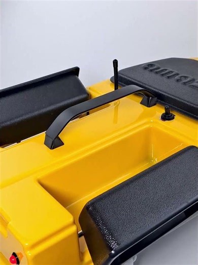 Amazin Angler Dual 2.0 Bait Boat with Autopilot and Fish Finder