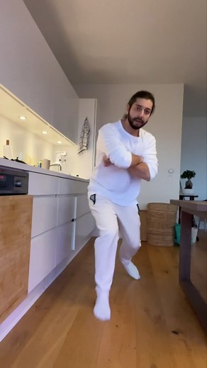 Natural Cleaning Hacks with Lemon, Vinegar, and Baking Soda