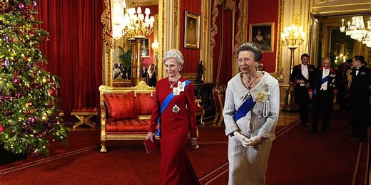 The Duchess of Gloucester Wears a Cartier Diamond Tiara at the German State Banquet