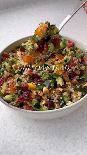 Katelyn Tan on Instagram: "Quinoa salad with pistachios and cranberries 🥗 Link in bio (or see below) for the recipe: Ingredients: - 1/2 cup quinoa - 1 pack cherry tomatoes, cut into eighths - 2 cucumbers, deseeded and cubed - 1/2 cup parsley, finely chopped - 1/2 cup mint, finely chopped - 1/2 cup cranberries - 1/2 cup roasted pistachios, chopped - Juice of 1 lemon - 1 tbsp pomegranate molasses Instructions: - Cook the quinoa according to package instructions. Set aside and let cool. - Place yo