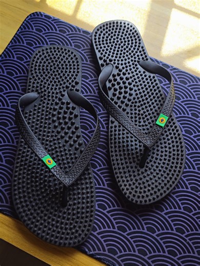 Top Anti-Slip Slippers for Men and Women