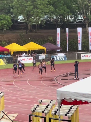 Exciting 4x100m Relay Highlights
