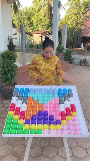 Fast Brain Control: Solve the Color Balls Puzzle