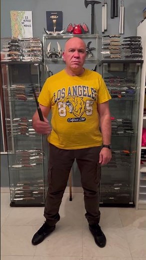 Defensa extensible clásica #bastonpolicial #defensa #extensible #baston