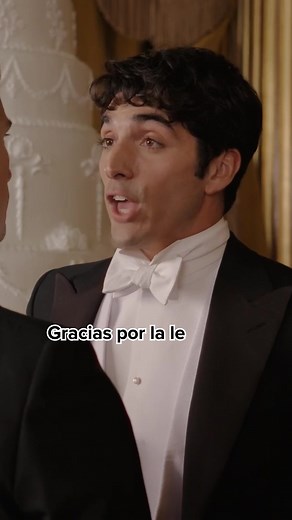 Rojo, Blanco y Sangre Azul: Un Viaje Cinematográfico
