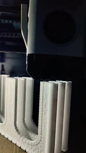 dangerous overhang printing... it gets worse...